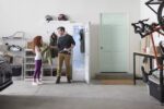 LG LG Styler(R) Smart Wi-Fi Enabled Steam Closet with 3 Hangers - Espresso S3RFBN (S57070A1499ST01S) (4)