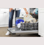 GE GE(R) ENERGY STAR(R) Dishwasher with Front Controls GDF510PSRSS (a4lg8vat17gs) (7)